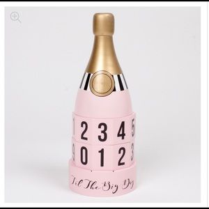 Oak Lane Rosé Bottle Wooden Wedding Countdown Calendar